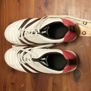 Indoor soccer shoes umbro 9.5 men's